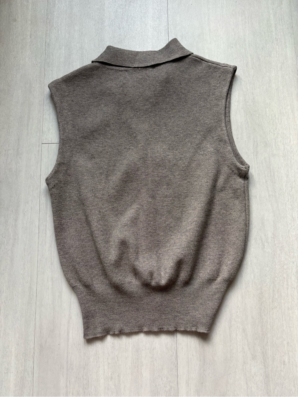 En Saison Sleeveless Button-Up Polo Sweater Top - Picture 3 of 3